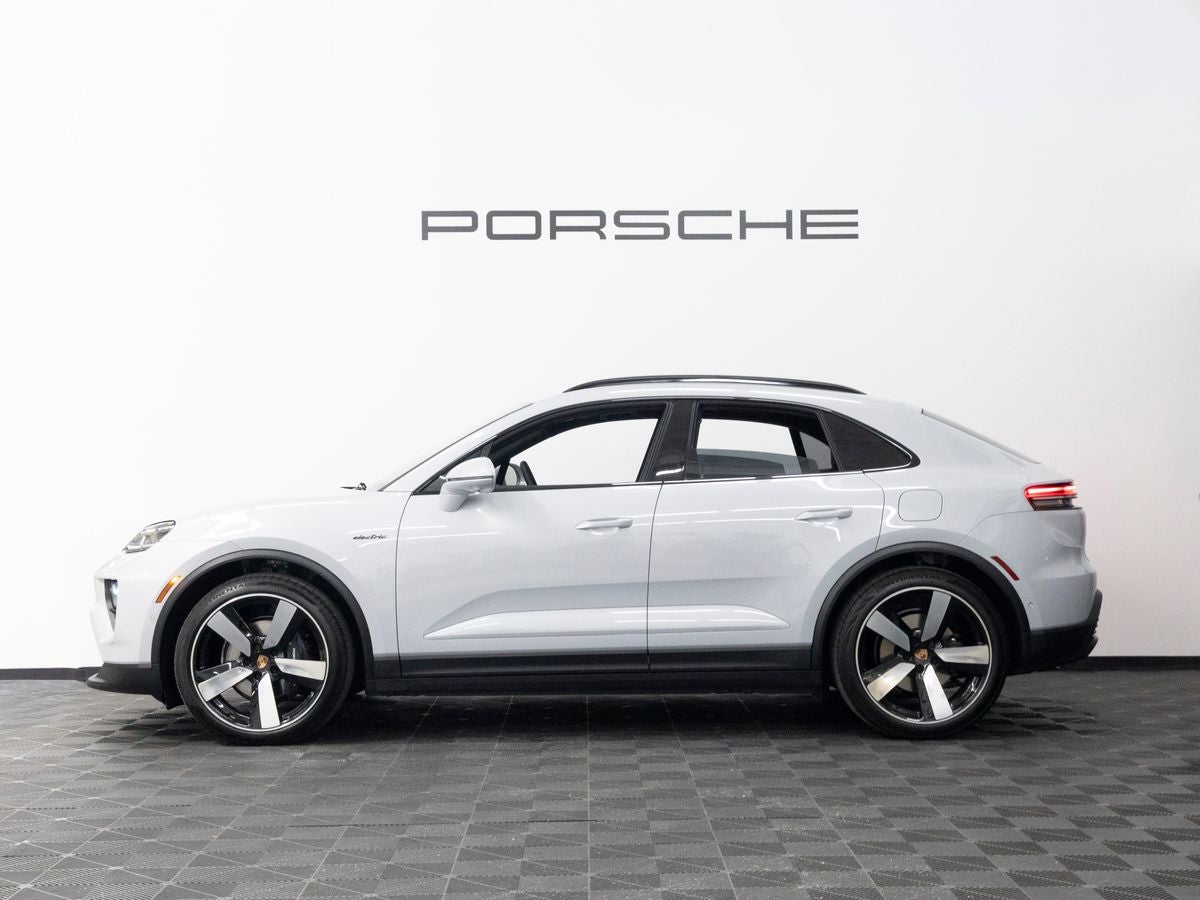 2026 Porsche Macan 4 Electric
