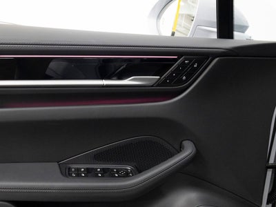 2026 Porsche Macan 4 Electric