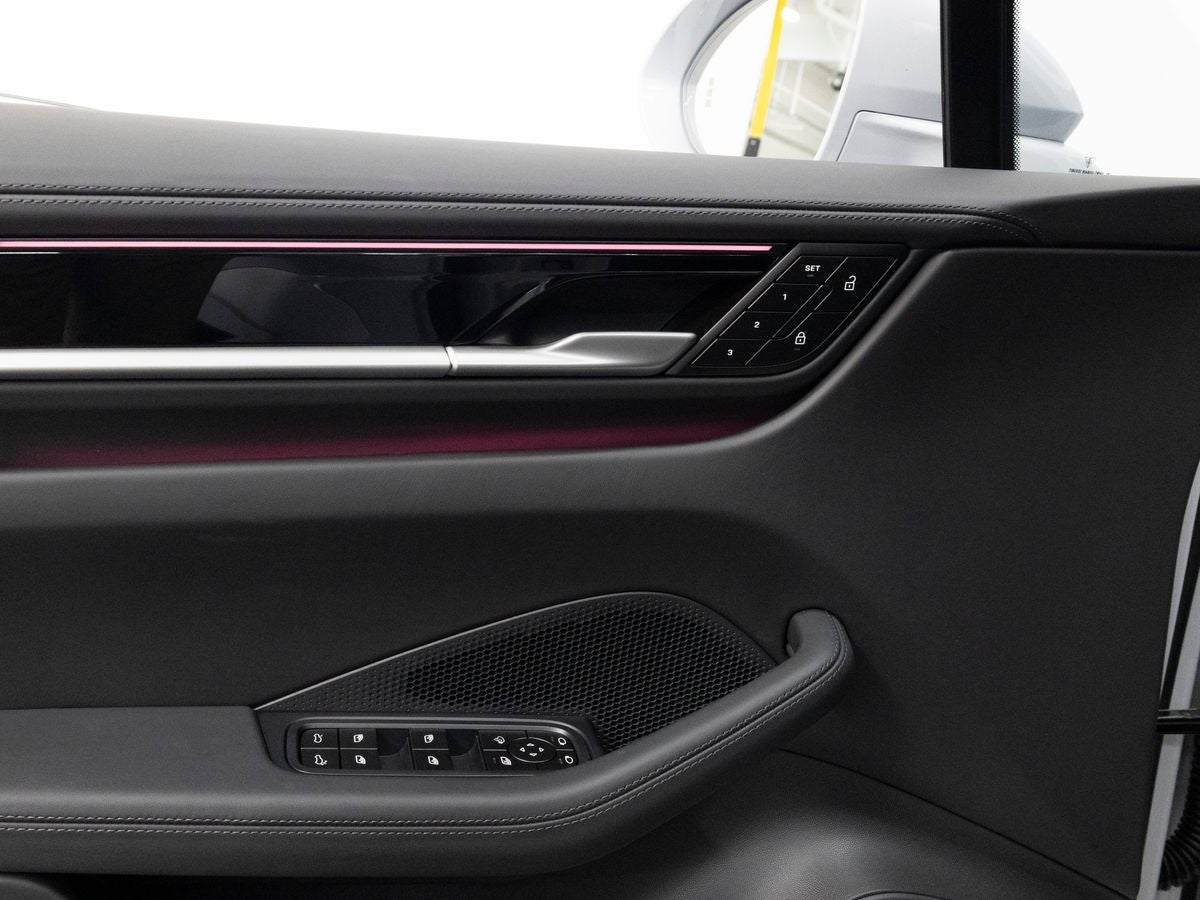 2026 Porsche Macan 4 Electric