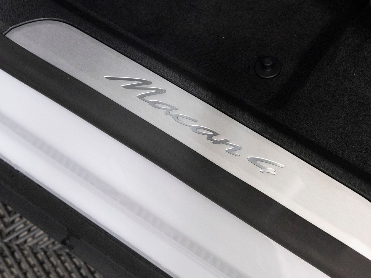 2026 Porsche Macan 4 Electric