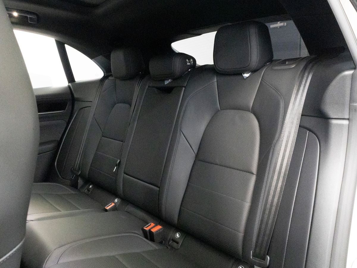 2026 Porsche Macan 4 Electric