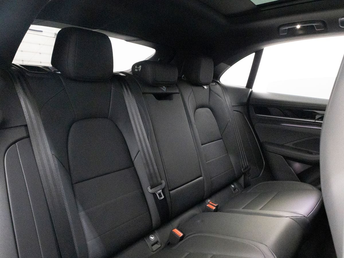 2026 Porsche Macan 4 Electric