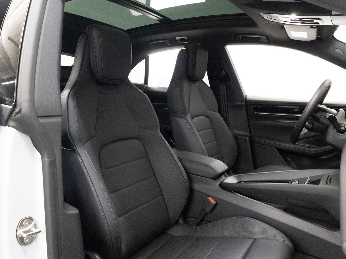2026 Porsche Macan 4 Electric