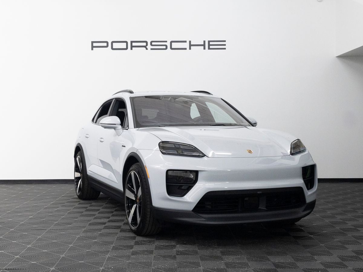 2026 Porsche Macan 4 Electric
