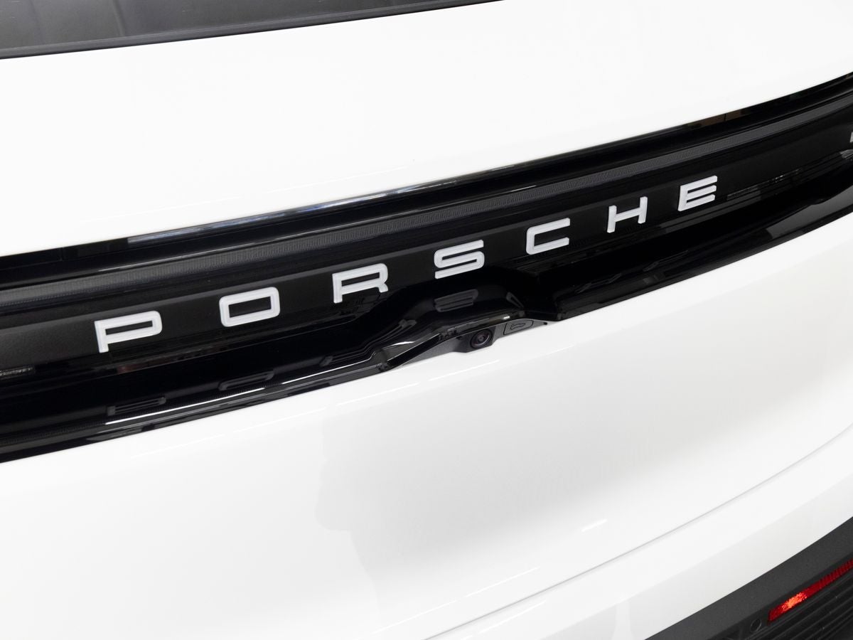 2026 Porsche Macan 4 Electric