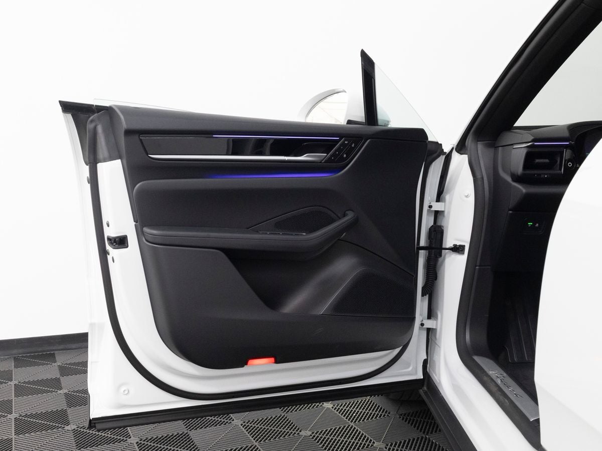 2026 Porsche Macan 4 Electric