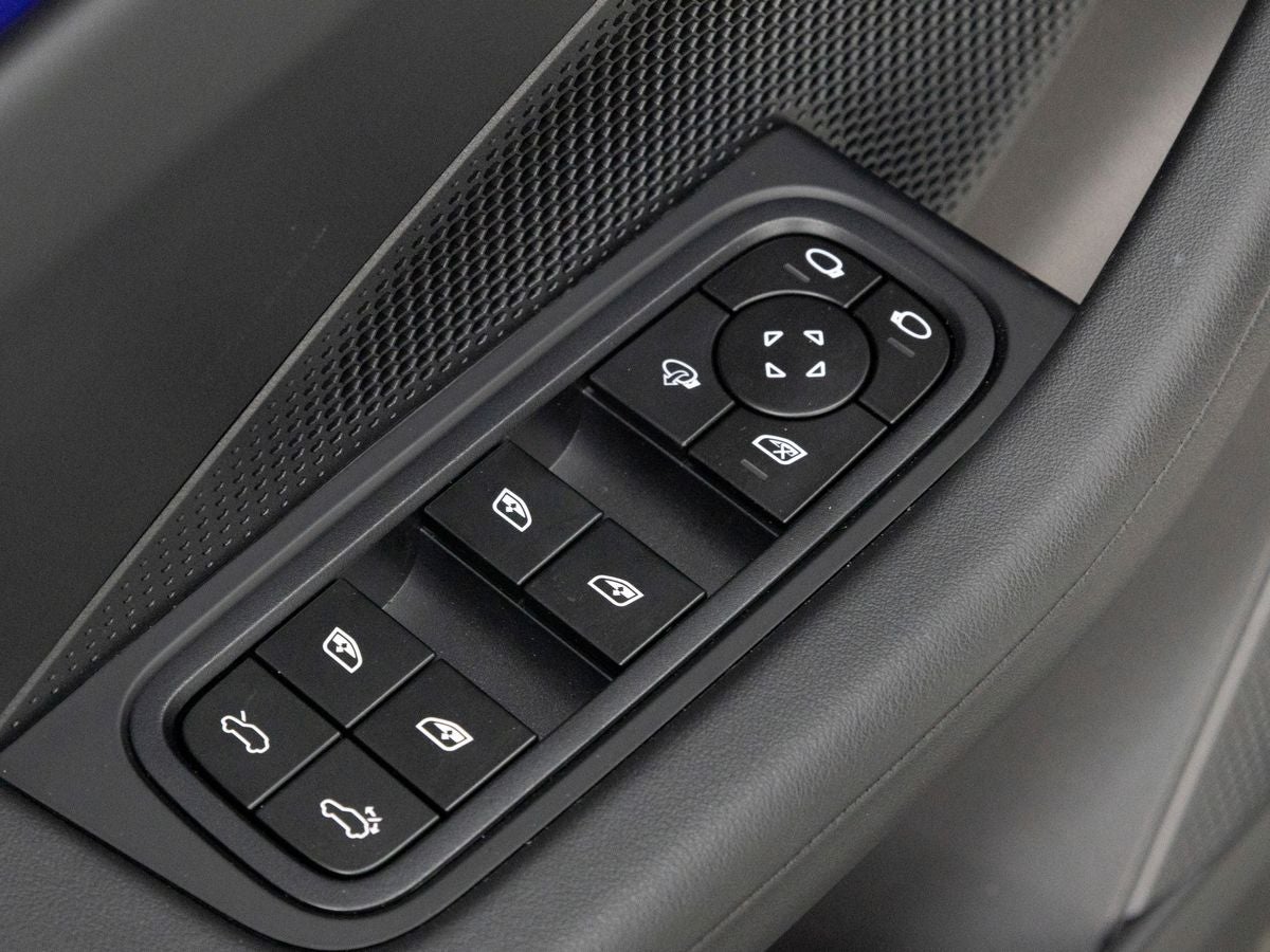 2026 Porsche Macan 4 Electric