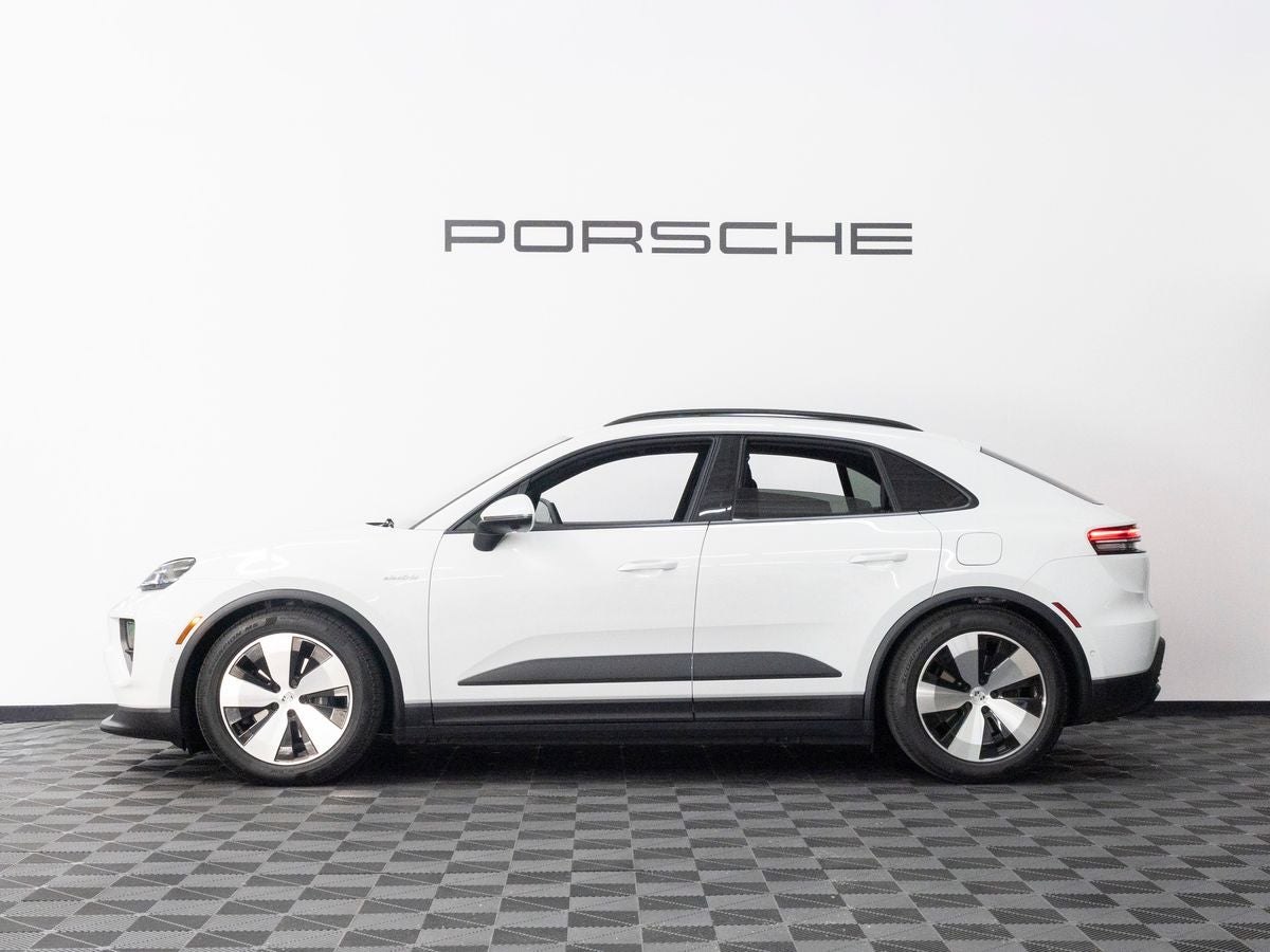 2026 Porsche Macan 4 Electric