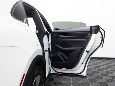 2026 Porsche Macan 4 Electric