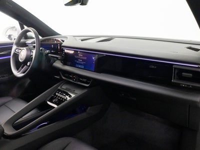 2026 Porsche Macan 4 Electric