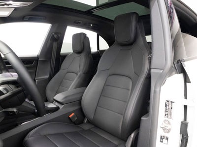 2026 Porsche Macan 4 Electric