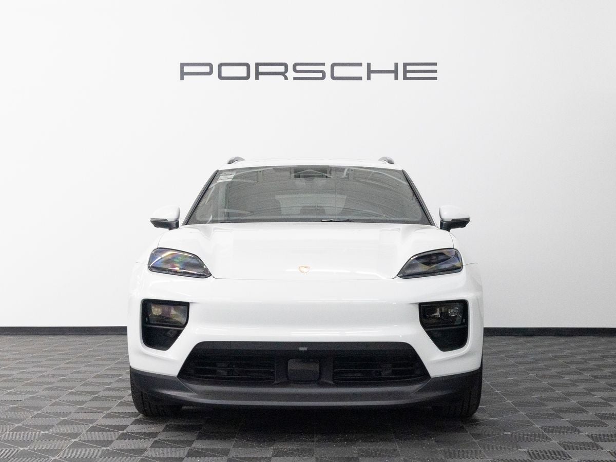 2026 Porsche Macan 4 Electric