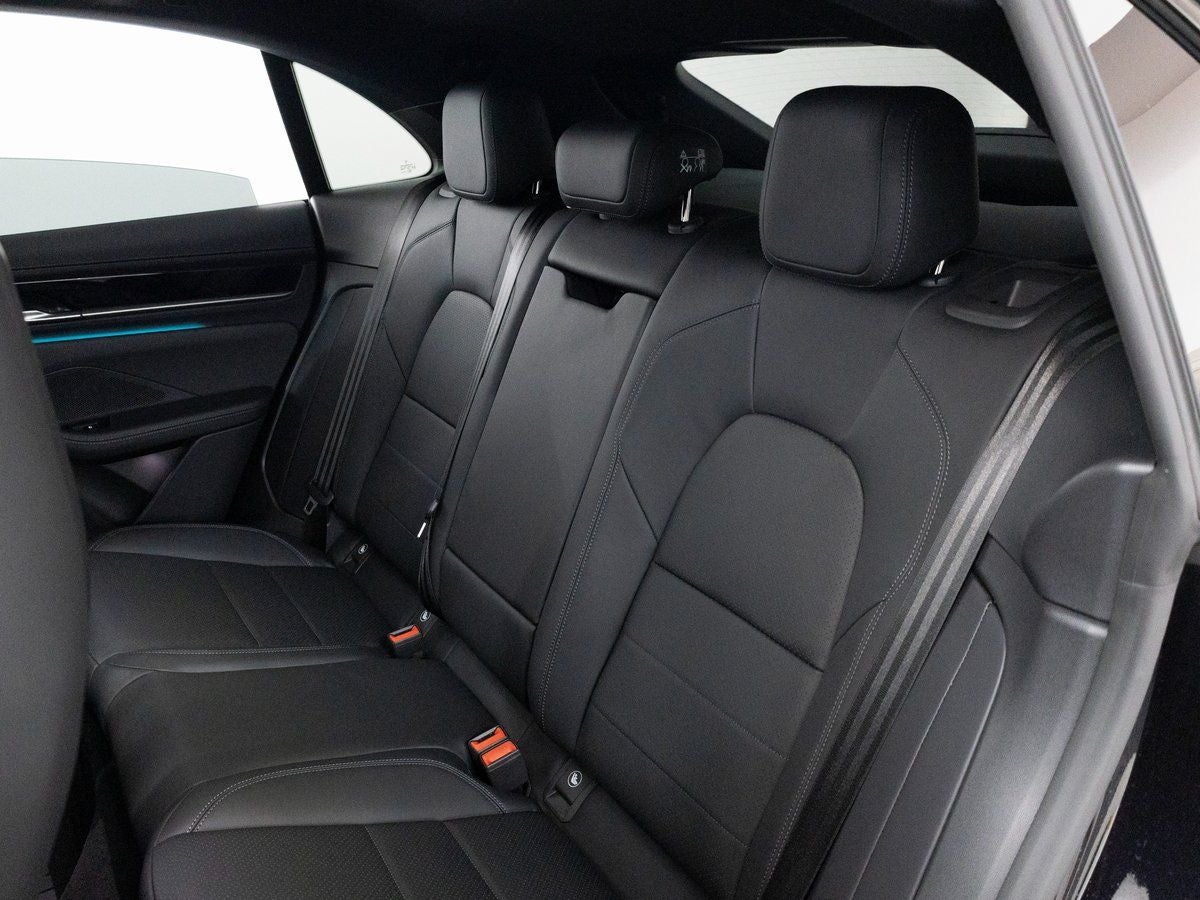 2026 Porsche Macan 4 Electric