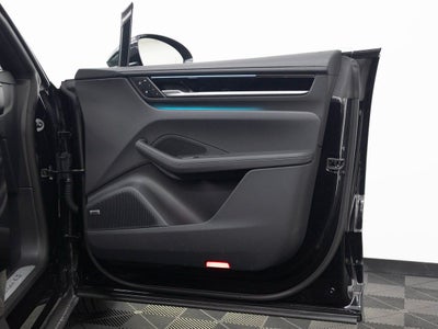 2026 Porsche Macan 4 Electric