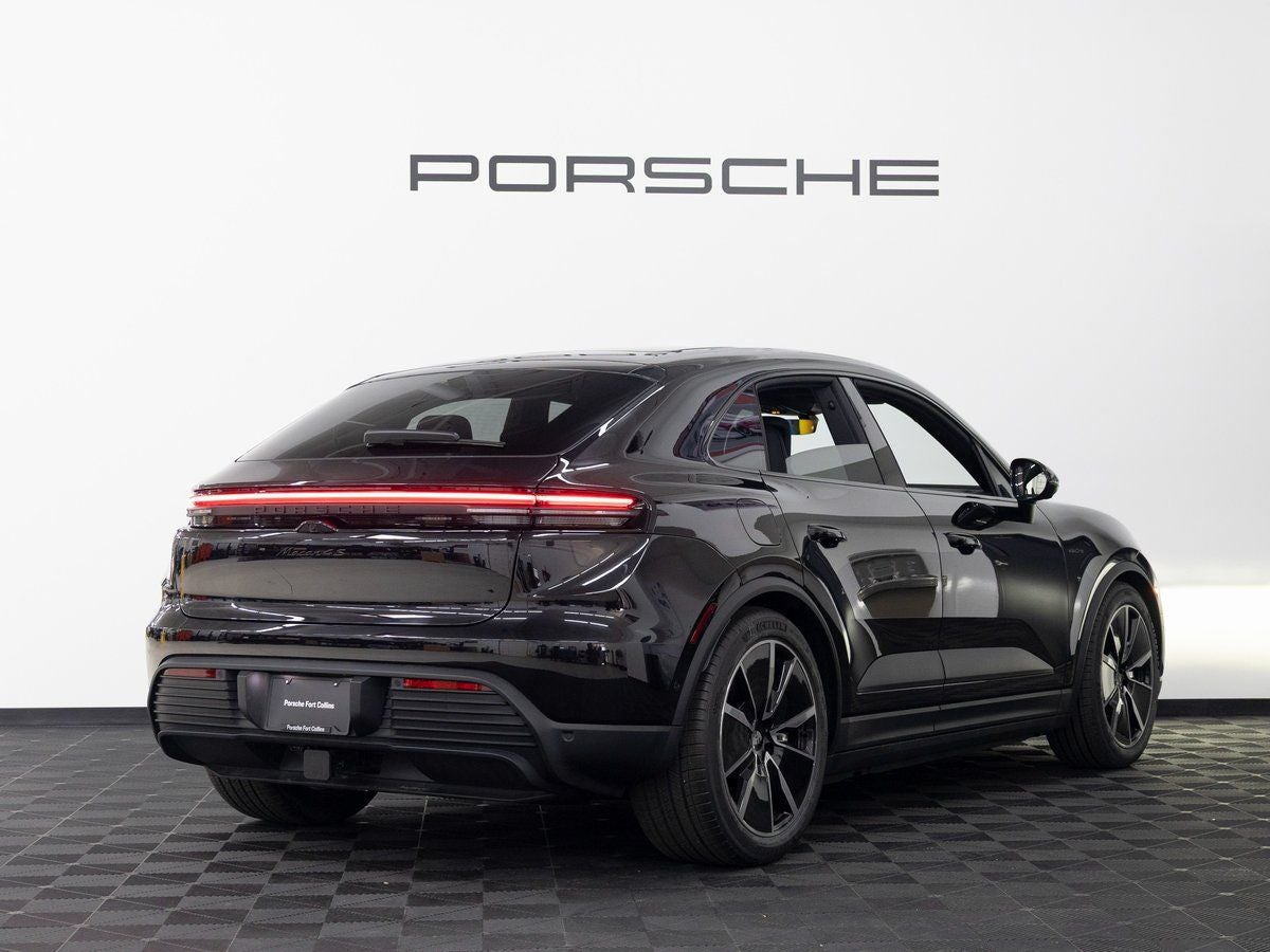 2026 Porsche Macan 4 Electric
