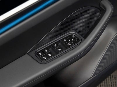2026 Porsche Macan 4 Electric