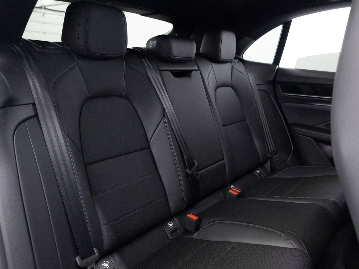 2026 Porsche Macan 4 Electric