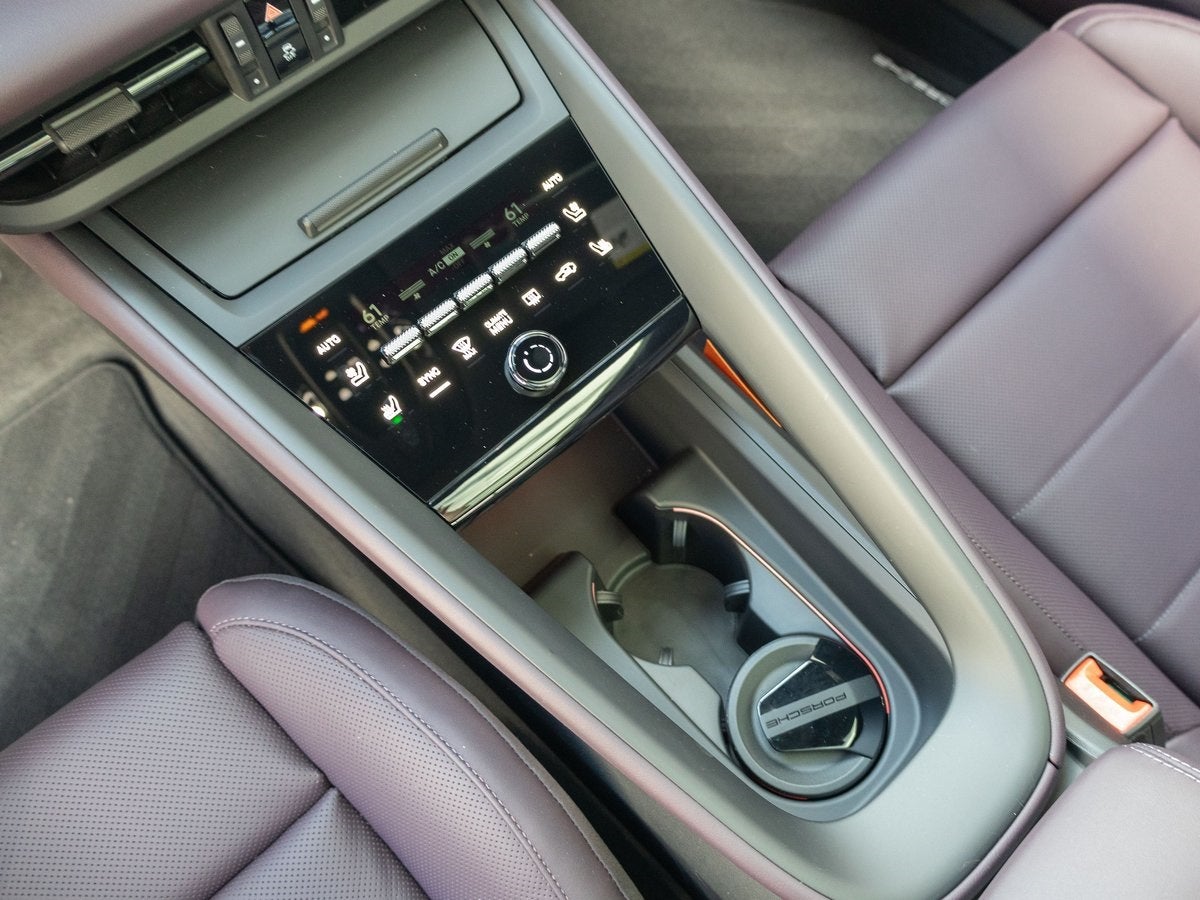 2025 Porsche Macan 4