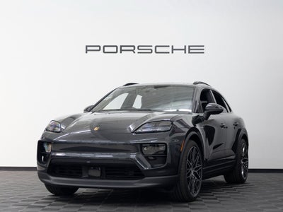 2026 Porsche Macan 4