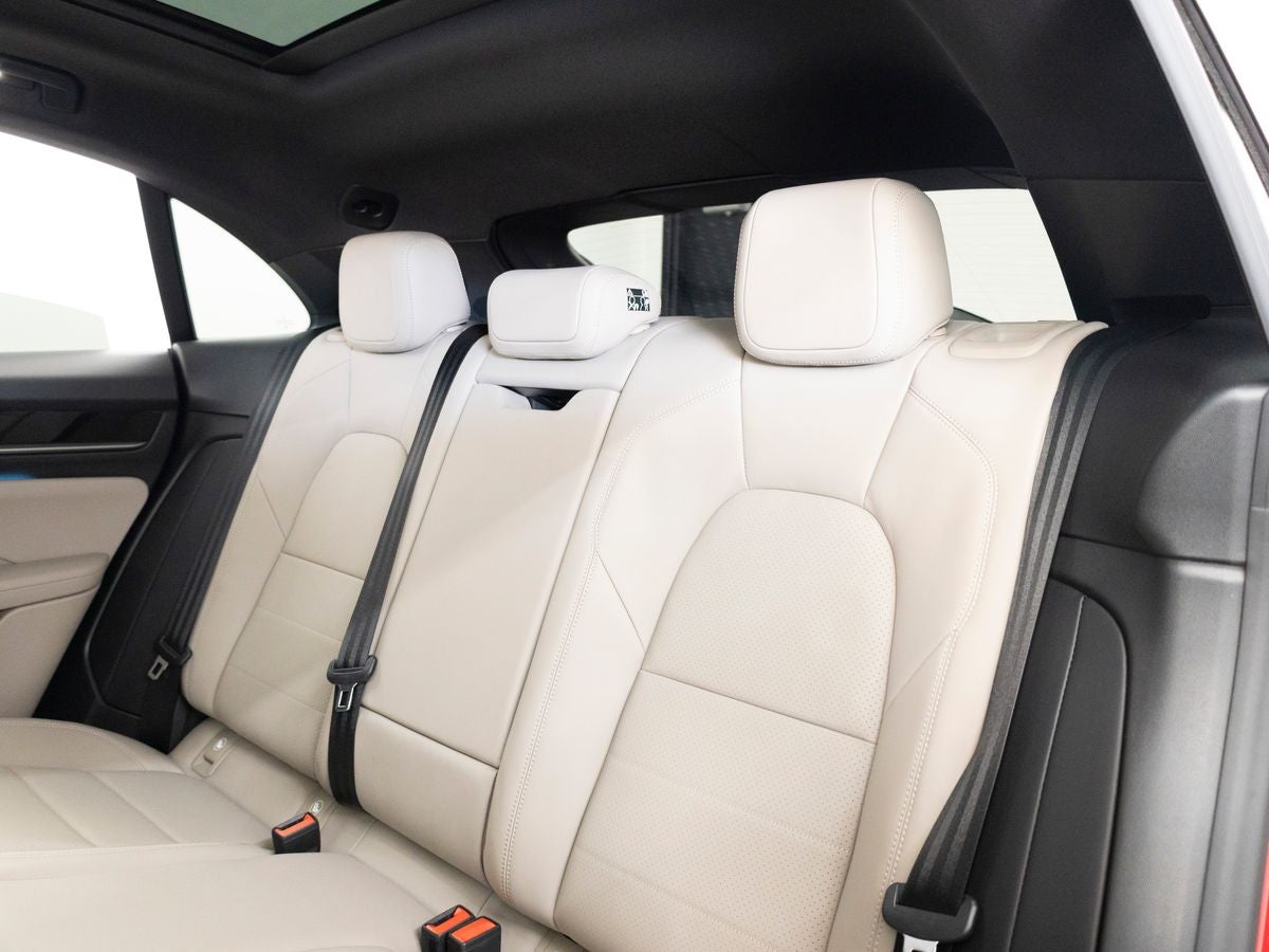 2026 Porsche Macan 4 Electric