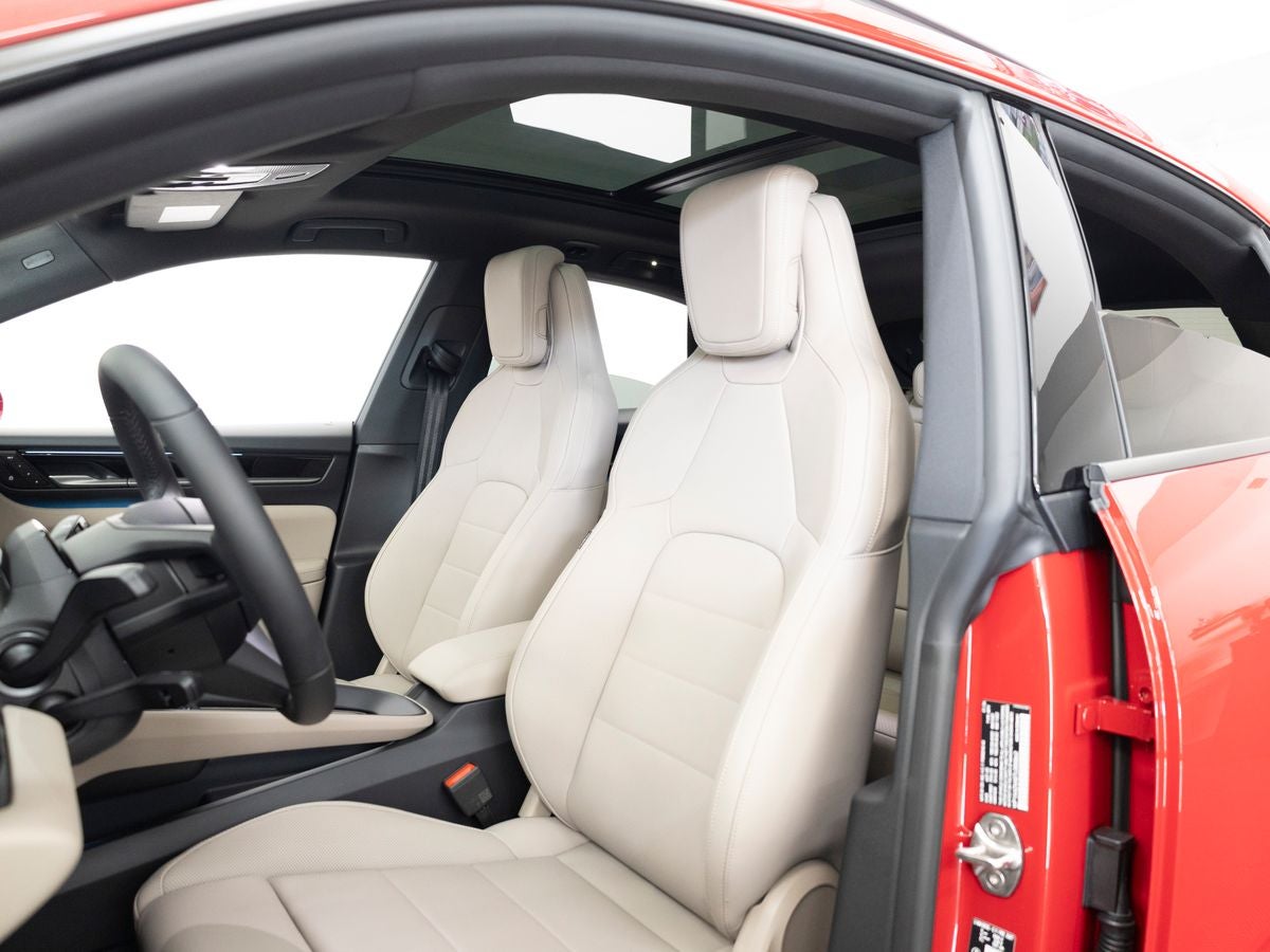 2026 Porsche Macan 4 Electric