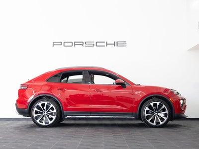 2026 Porsche Macan 4 Electric