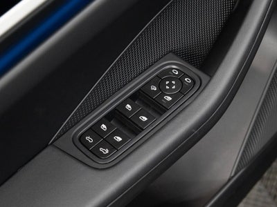 2025 Porsche Macan 4