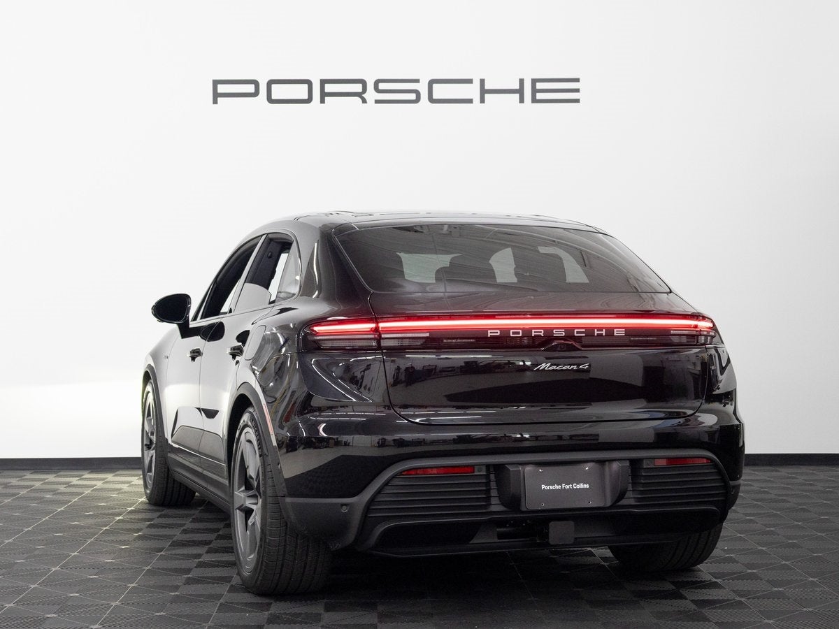 2025 Porsche Macan 4