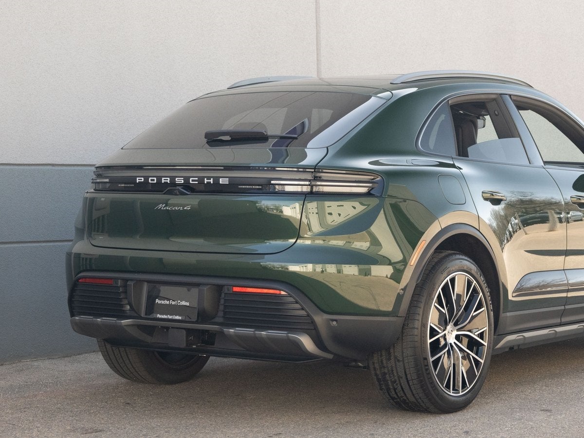 2025 Porsche Macan 4