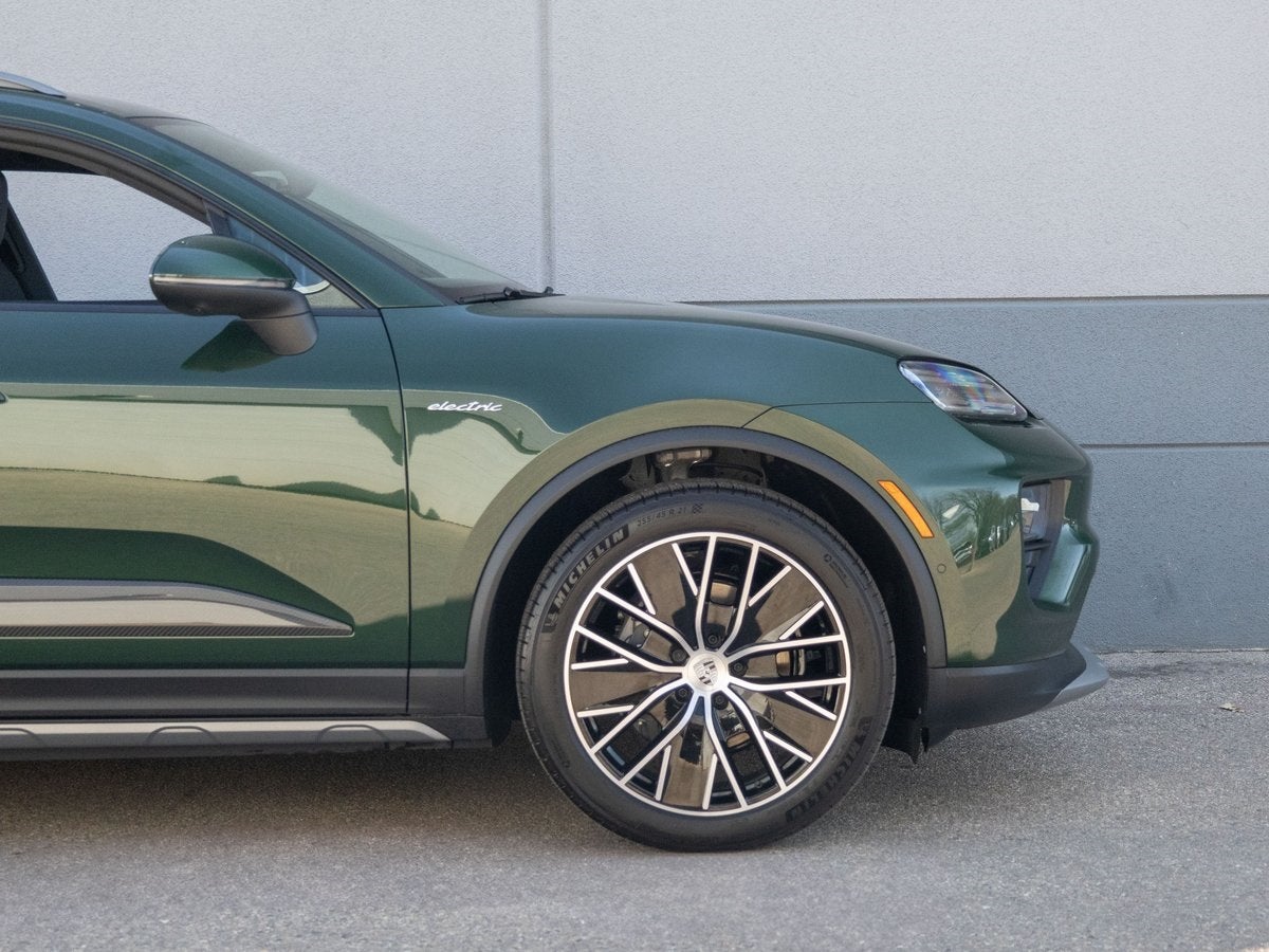 2025 Porsche Macan 4