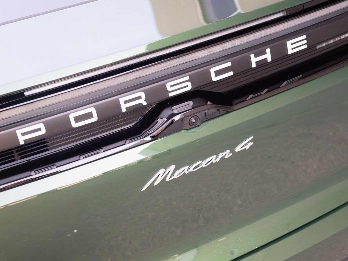 2025 Porsche Macan 4