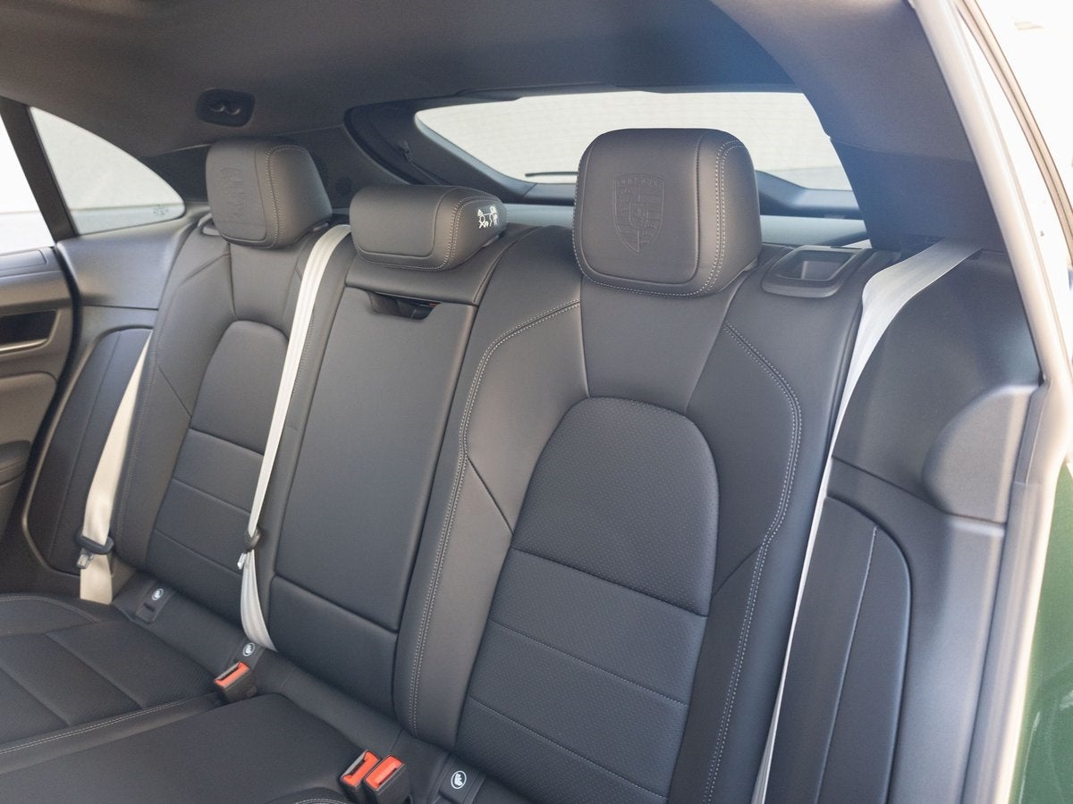 2025 Porsche Macan 4