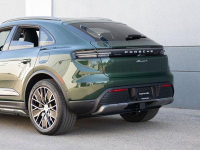 2025 Porsche Macan 4