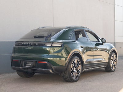 2025 Porsche Macan 4