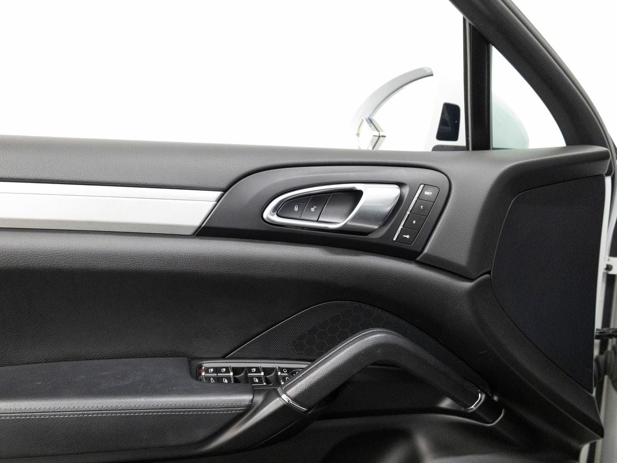 2017 Porsche Cayenne S