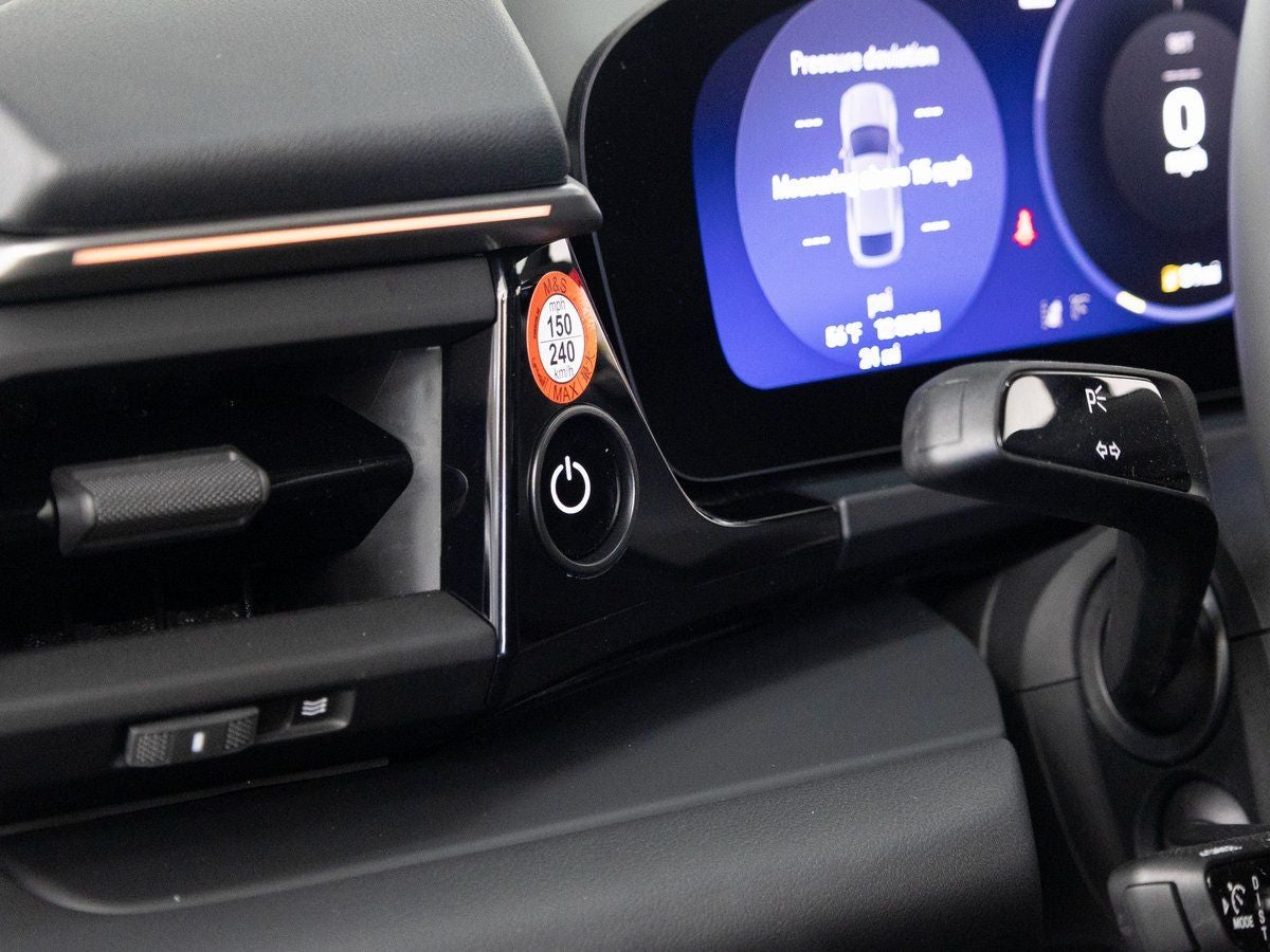 2025 Porsche Macan 4S Electric