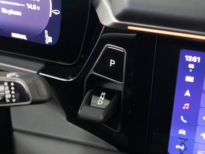 2025 Porsche Macan 4S Electric