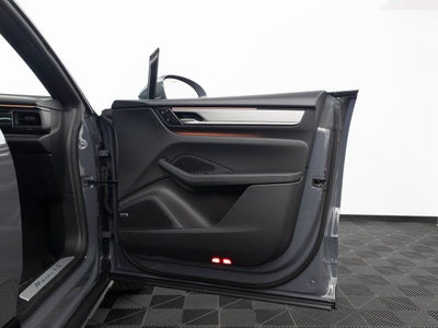 2025 Porsche Macan 4S Electric