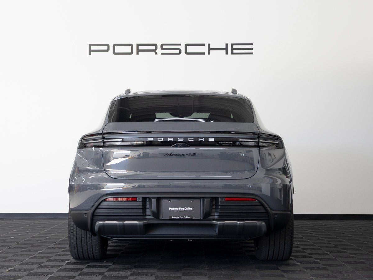 2025 Porsche Macan 4S Electric