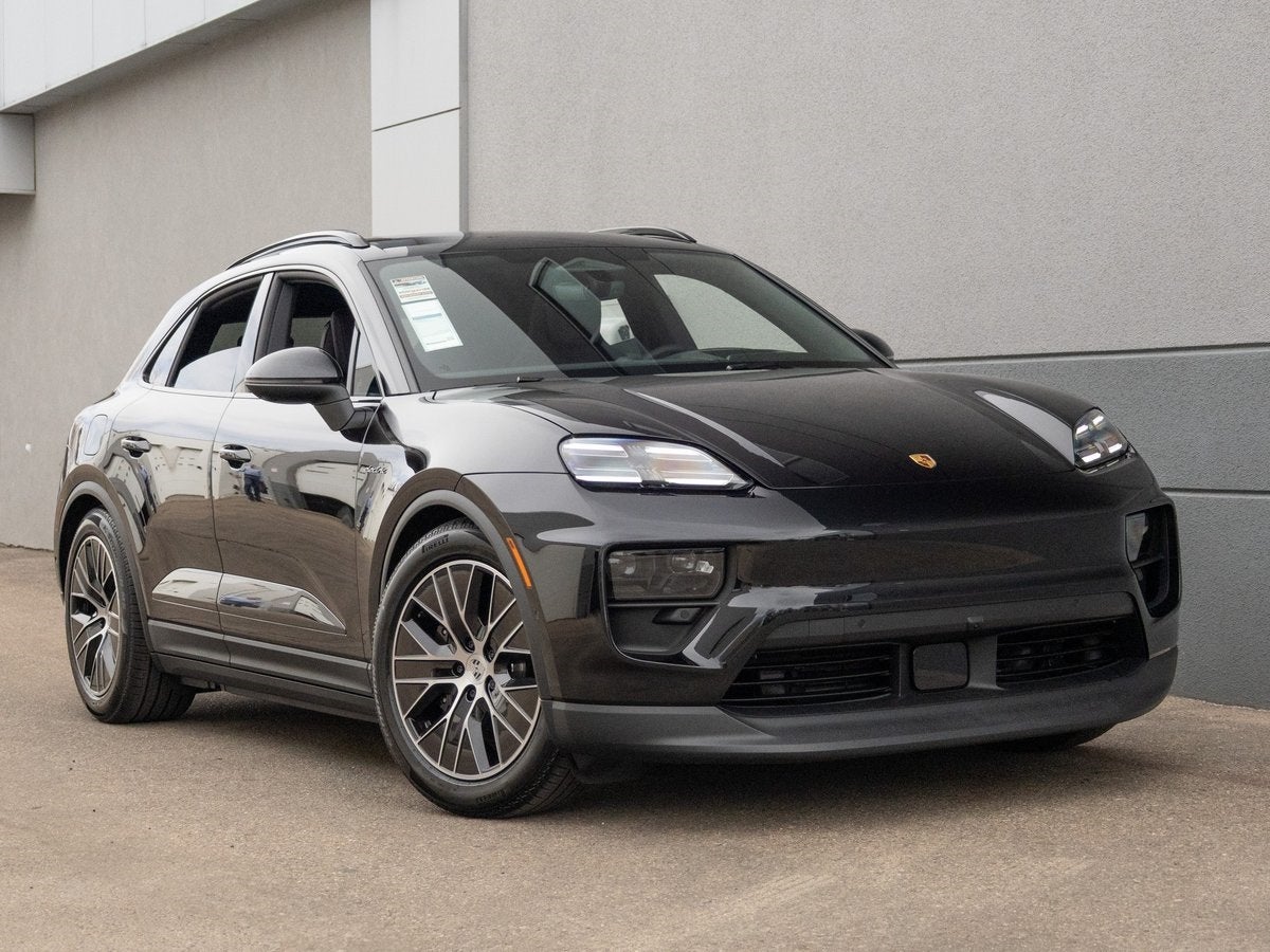 2025 Porsche Macan 4S