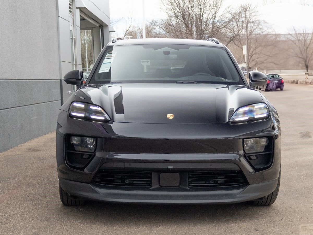 2025 Porsche Macan 4S