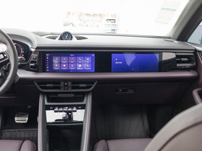 2025 Porsche Macan 4S