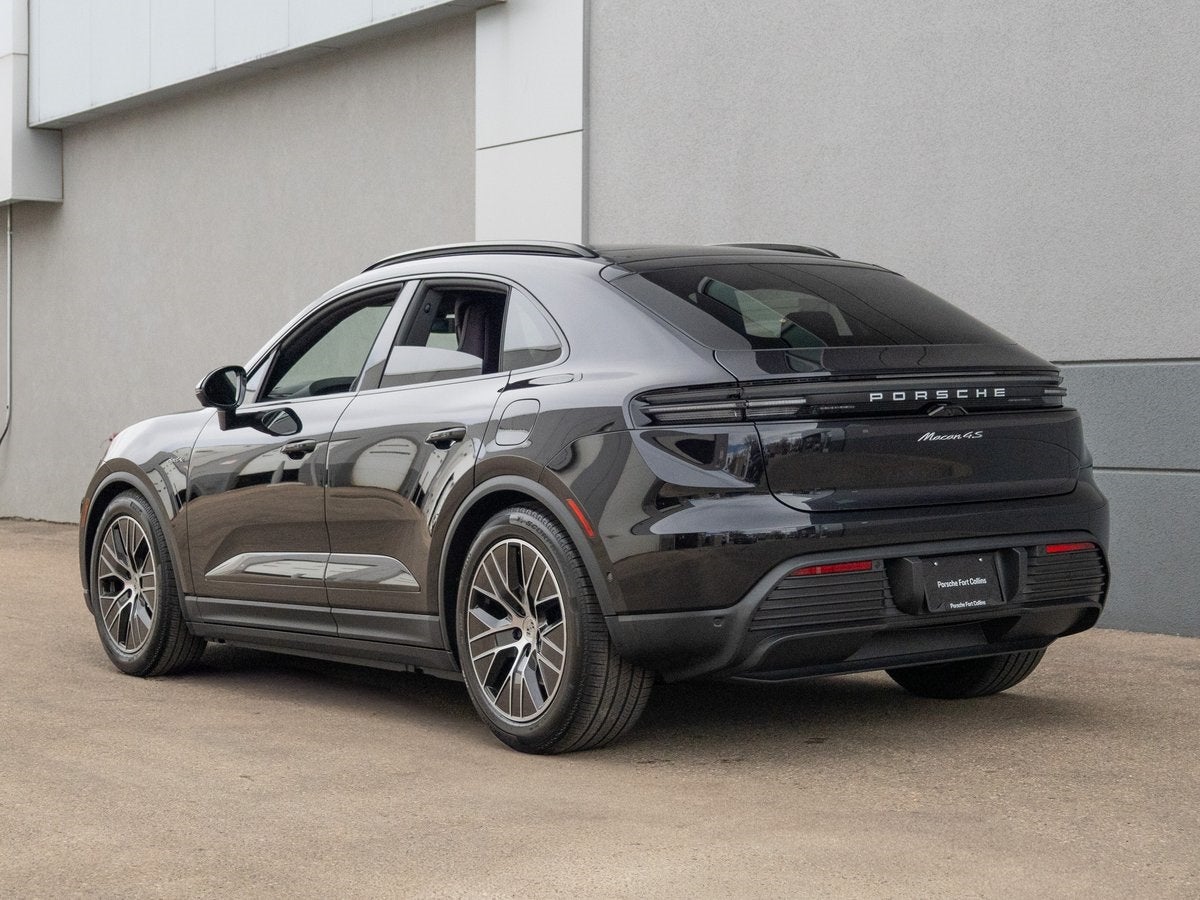2025 Porsche Macan 4S