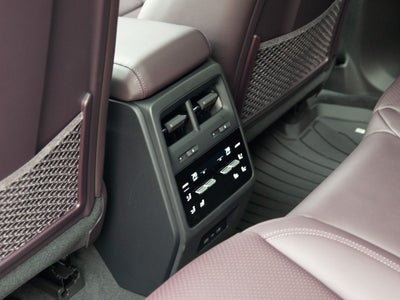 2025 Porsche Macan 4S