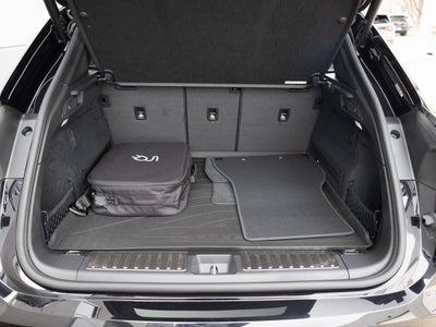 2025 Porsche Macan 4S