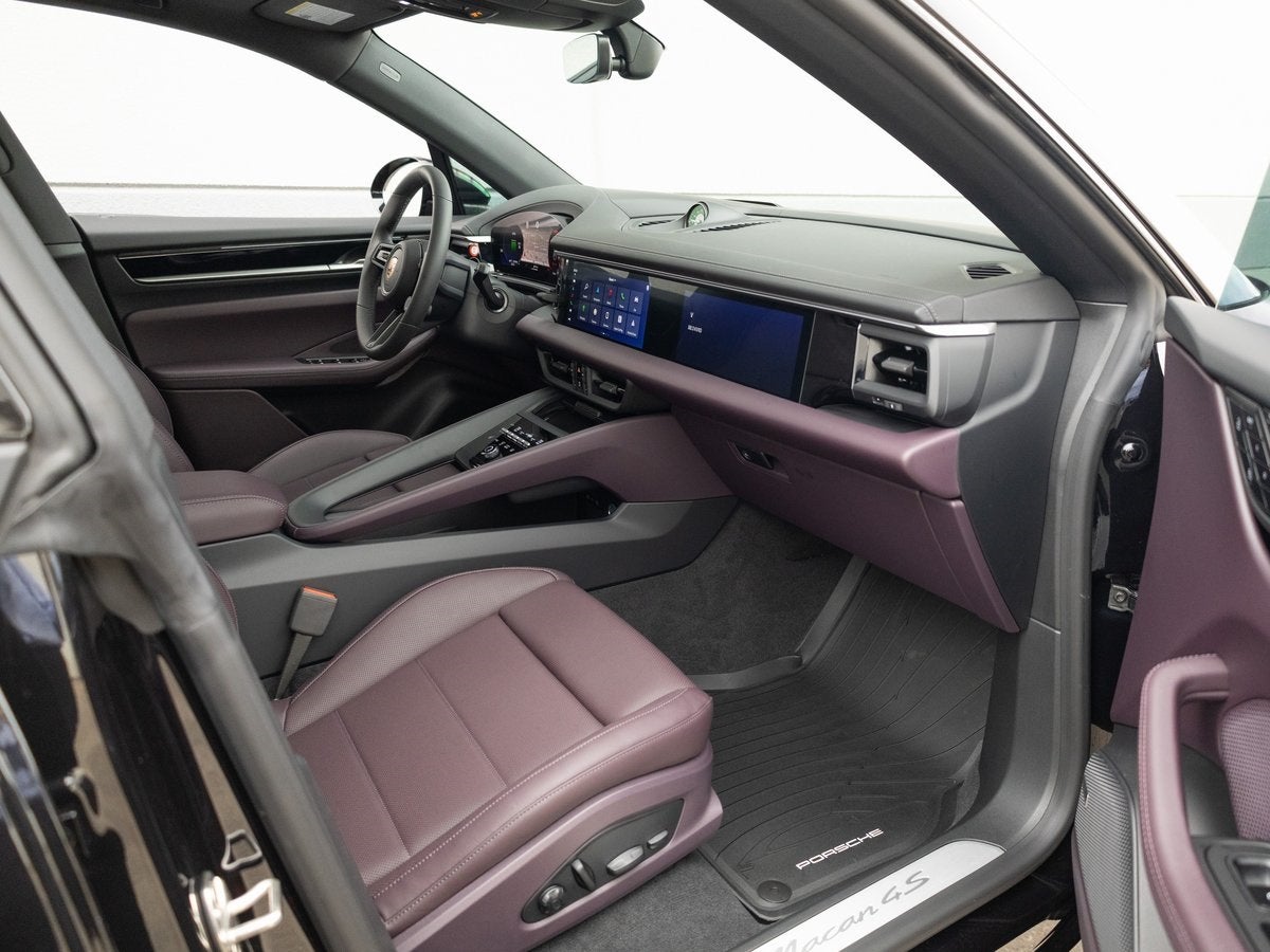 2025 Porsche Macan 4S