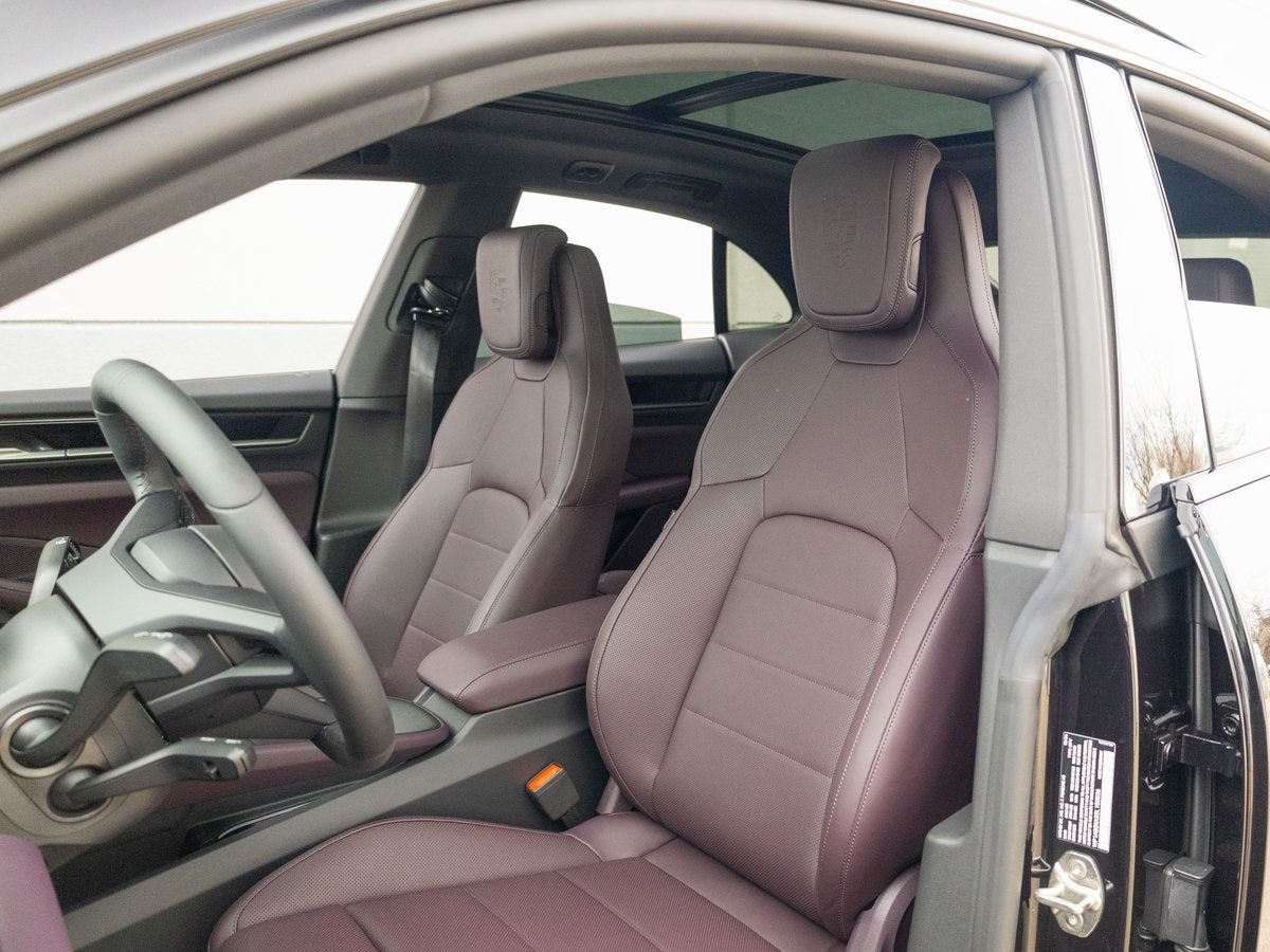 2025 Porsche Macan 4S