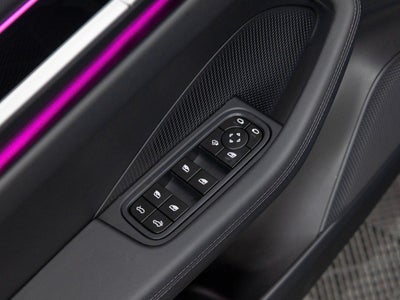 2026 Porsche Macan 4S