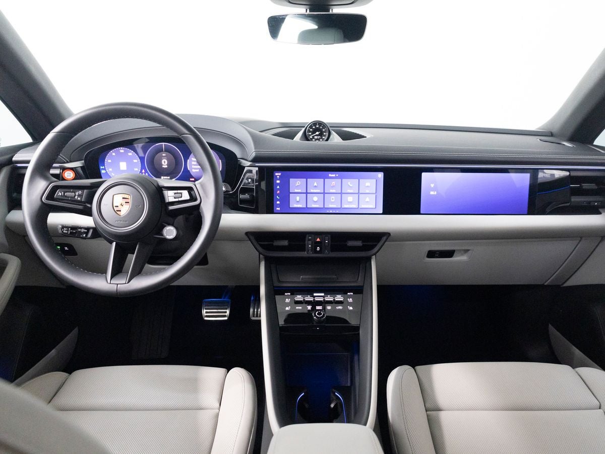 2025 Porsche Macan 4S Electric