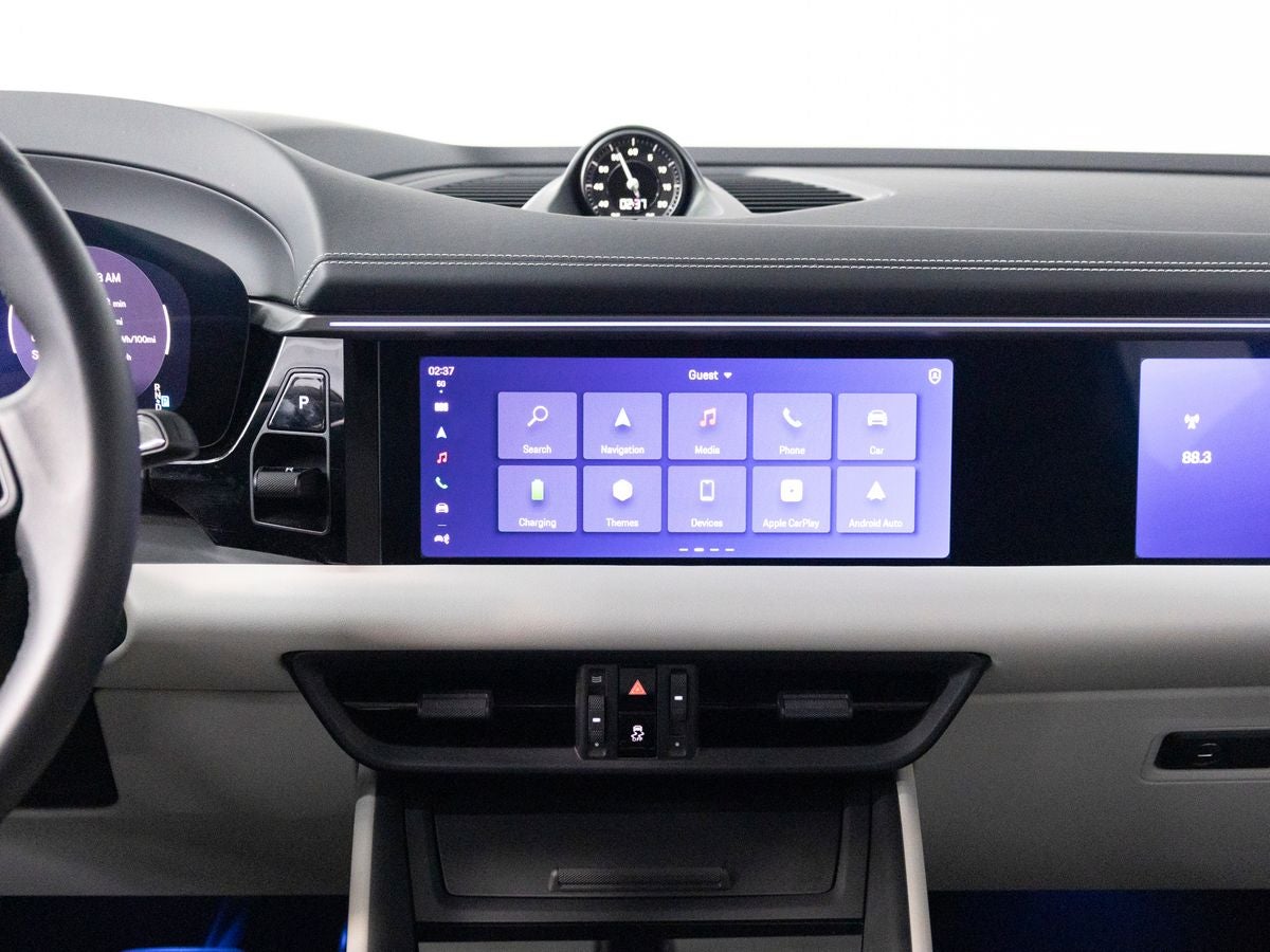 2025 Porsche Macan 4S Electric